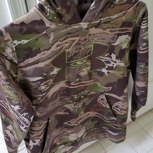 Under Armour YLG Hoodie